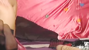 Озабоченные дамы Leila Black и Jenny Iron дрочат анал в позе 69