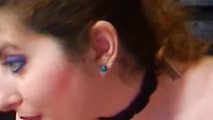 HotSexySandra дерзкая мамашка кончает от дрочки