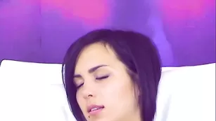 LovelyJenie темненькая сучка