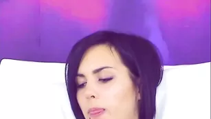 LovelyJenie темненькая сучка