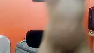 Смазливая барышня sexylady демонстрирует пышные формы