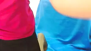 Развратная краля RollTina теребит киску