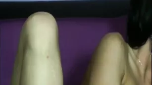 Роскошная сука CrazyKittie ебется с фаллосом