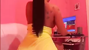 PinkAndre сочная смазливая попка