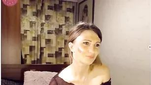 marchelita милая телочка светит сиськами