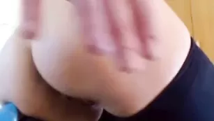 Озорная шкура FireFoxGirl потрахивается с резиновым пенисом