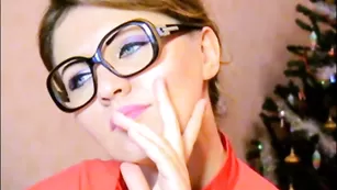 Роскошная фея Hottie Vikki показывает интимные места