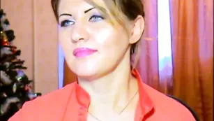 Роскошная фея Hottie Vikki показывает интимные места