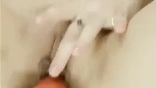 lilisenok нежный трах с игрушкой