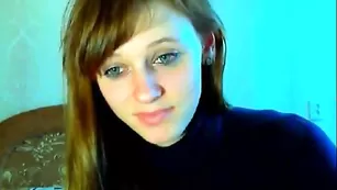 Шикарная путана lisalovex показывает натуральные сиськи