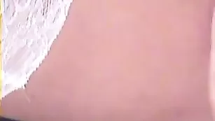 Горячая штучка SexiestGirl показывает элитное тело