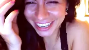 Sensual_Roxy долбит киску