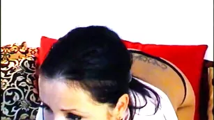 Жаркая крошка YOURVANESSA69 позирует в нижнем белье