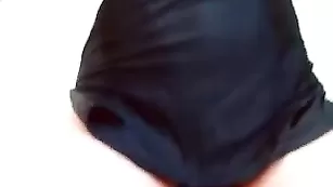 Грациозная стерва sexybombina жестко дрочит в привате