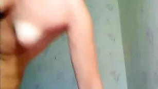 jesydiamond уселась киской на толстый член