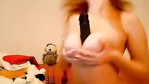 FooxTV пышногрудая прошмандовка