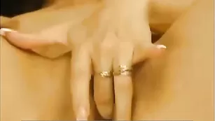 Чарующая курва boneey фантастично себя ублажает