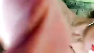 FireFoxGirl шикарная попка принимает длинный член