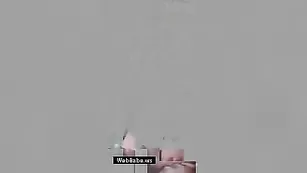 Порочная пассия sweerbangbaby разминает сисечки