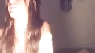 Изящная куколка Nicole общается во фри чате