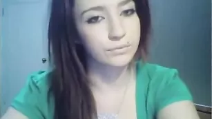 Аппетитная блядь Anamercury скачет на страпоне