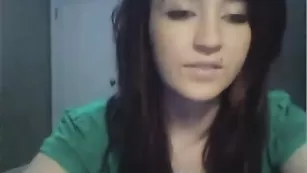 Аппетитная блядь Anamercury скачет на страпоне