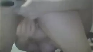 Аппетитная блядь Anamercury скачет на страпоне