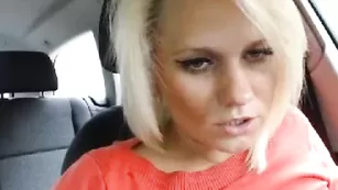 jesydiamond заглатывает по самые гланды