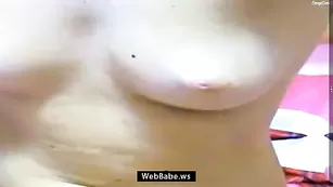 Строптивая шалава dafnasky смачно мандражирует пизду