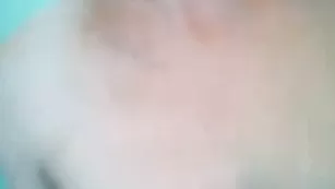 Шикарная пассия Danyana облизывает резиновый пенис