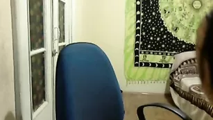 Солидная сука AlinaVIP777 пускает в ход большие груди