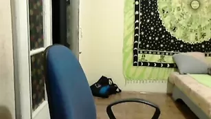 Солидная сука AlinaVIP777 пускает в ход большие груди