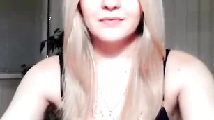 Сладкая xkoketkax нежный стриптиз