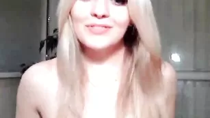 Сладкая xkoketkax нежный стриптиз