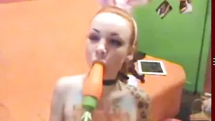missfetish в роли зайки-поблядушки