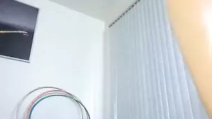 Порочная бабенка Chroniclove намазывает попу маслом