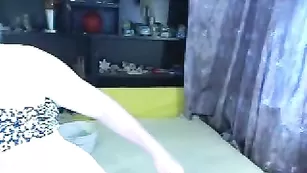 Похотливая богиня VIPLindyLinn куражится с дилдо