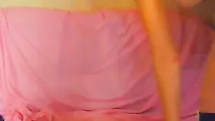 Страстная чика natysik четко трахается с самотыком