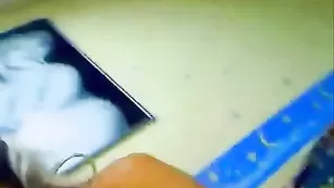 Изумительная бабенка DirtThoughts ласкает половые губки