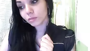 Красивая девушка elenaxxx чудит во фри чате