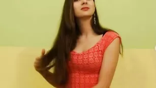 Сучка в привате Grafinnya жарит свой анус