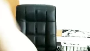 Похотливая кобыла aelicia не против раздеться