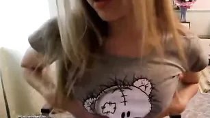 Сексуальная путана Inga эротично раздевается на камеру