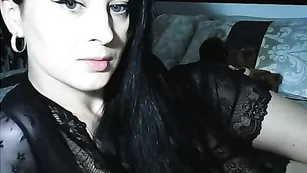 slyfoxxyy милая брюнетка во фри