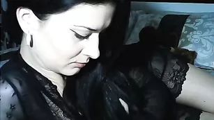 slyfoxxyy милая брюнетка во фри