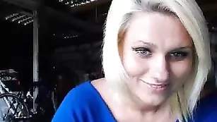 jesydiamond в розовых трусиках