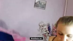 Очаровательная шкура Next2you лижет пальчики ноги