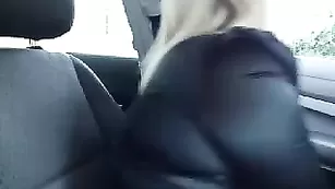 jesydiamond засунула в себя дилдо