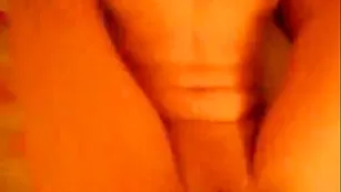 Неподражаемая шлюшка Badabum трахается в шоколадную дырку