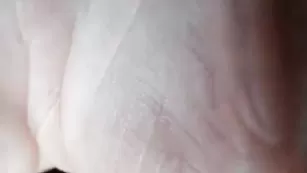 jesydiamond сосёт головку резинового члена